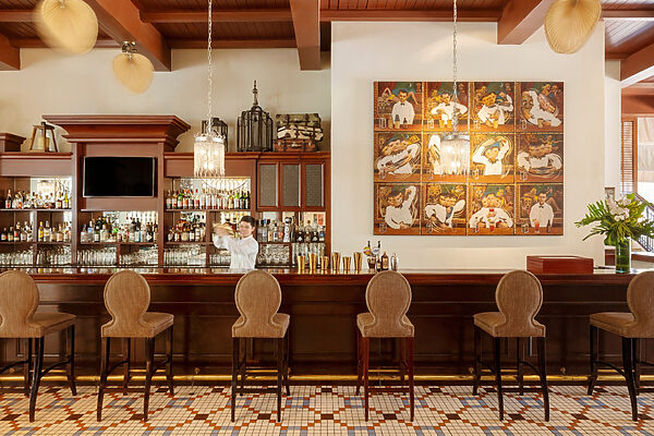 Savour the Legendary Long Bar Experience