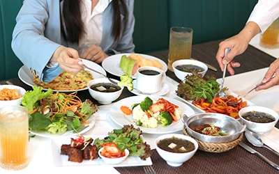 Semi-lunch buffet at Charlie’s Corner