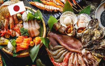 Friday BBQ seafood buffet at La Rive Gauche
