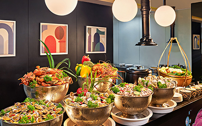 Weekend seafood dinner buffet at Food Exchange Saigon South