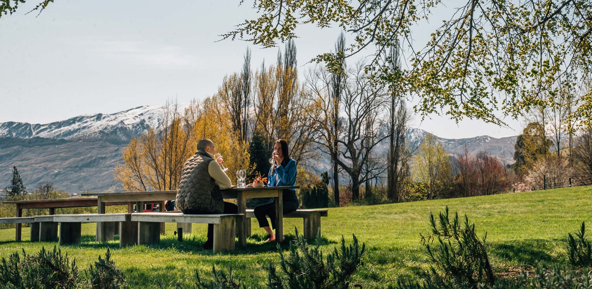 Couple at a vineyard enjoying wine tasting as part of Accor Plus dining benefits