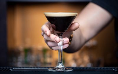 Martini & Mousse – World Cocktail Month with special dessert at Chic