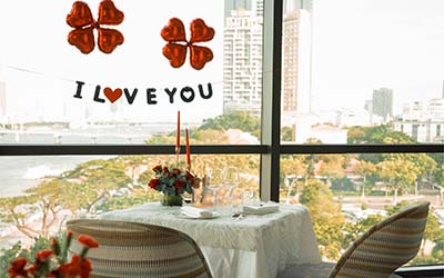 Romantic dinner for couples at The Square