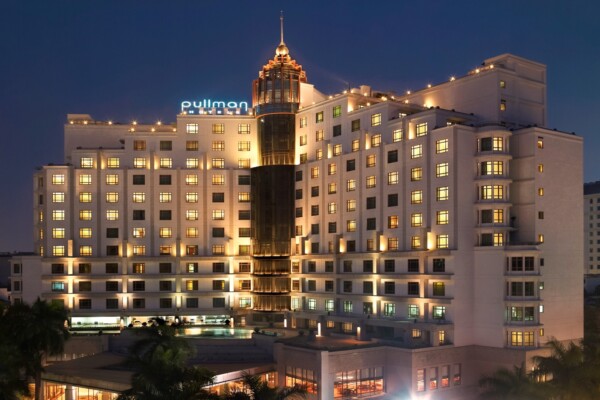 Khách sạn Pullman Hanoi